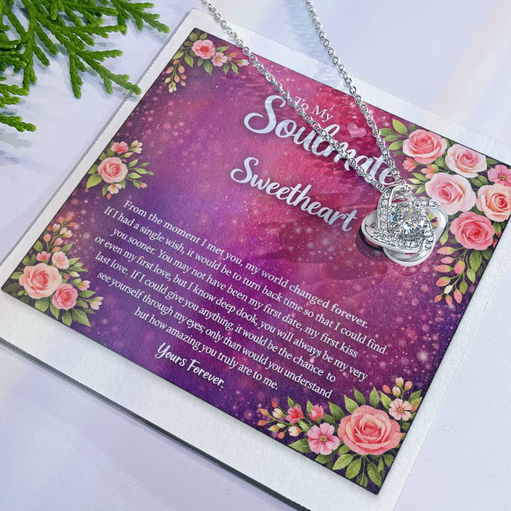 Forever in My Heart – Love Knot Pendant for Your Soulmate