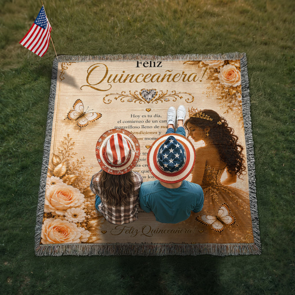 Feliz Quinceañera: jovencita bonita Woven Blanket